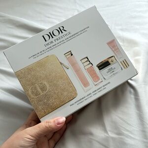 Dior Prestige skincare set